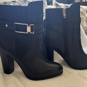 Elegant Black Ankle Boots